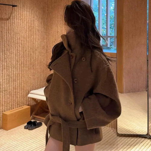2026 Autumn/Winter New Commuter Style Stand Collar Woolen Jacket for Women, Loose Tie Waist Waist with Thickened Pockets Warm Coat