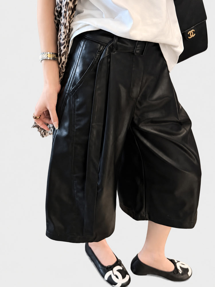 8.18 8311 New China Building - Comfortable Leather Pants