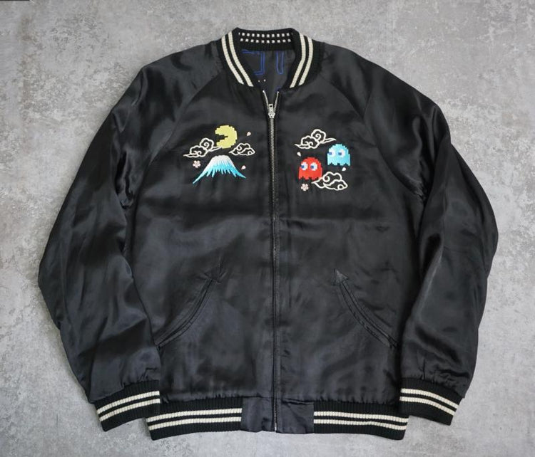 A classic retro gaming collaboration bean yokosuka embroidered reversible baseball jacket