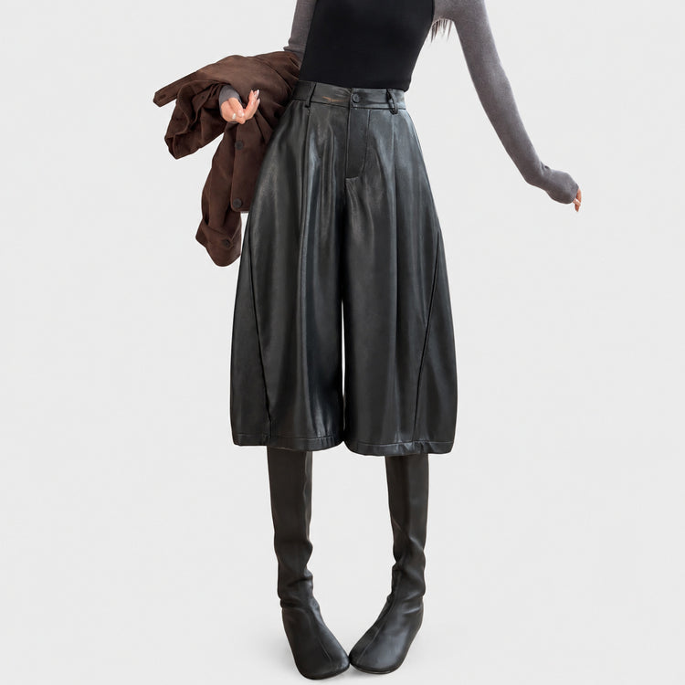 Tangtang~ Seven-quarter vintage wide-leg leather pants for women, 2026 autumn new old money style, drapey versatile casual PU leather pants