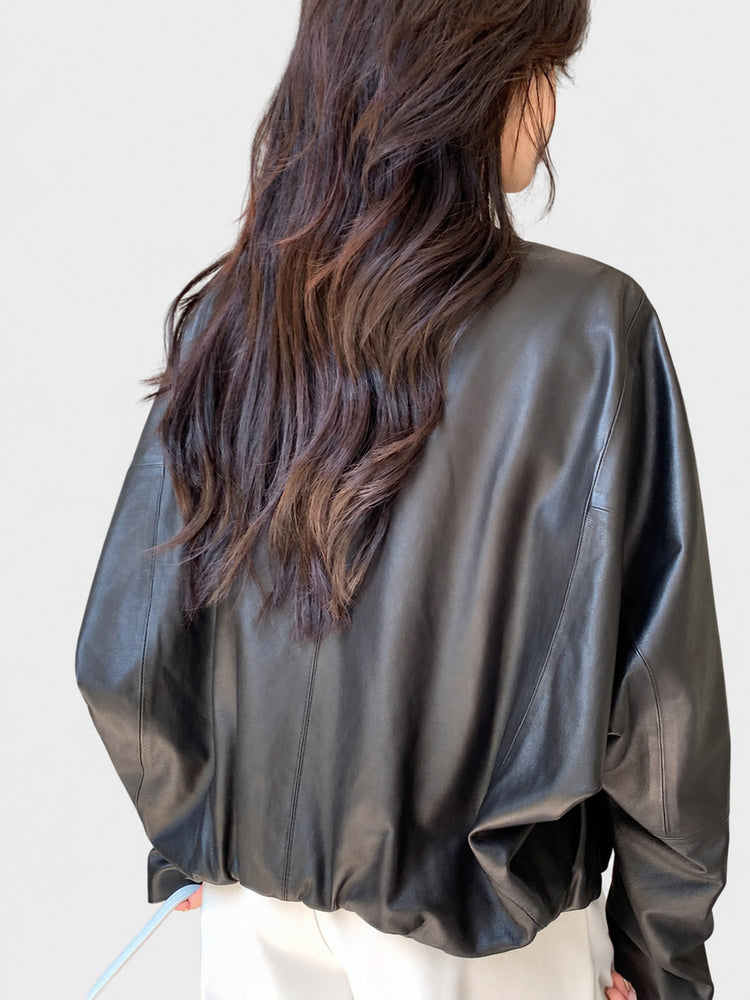 Haining genuine leather jacket for women, 2026 autumn/winter sheepskin jacket, bat-sleeve short crew neck jacket, short lambskin