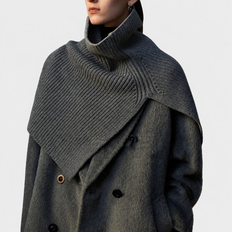 Styling artifacts: ultra-fine merino wool, high neck slit, multi-wear, knitted shawl, large scarf